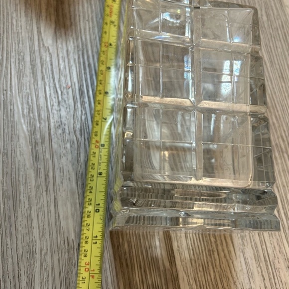 Vintage lead cut heavy Wedgewood Crystal glass whiskey liquor beverage decanter. - Picture 6 of 7